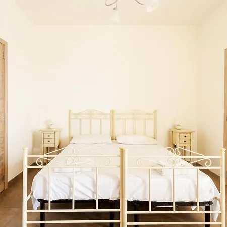 Апартаменти Muma House *